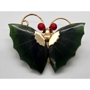 Vtg Nephrite Butterfly Brooch Carved Jade Moth Wings Pendant Pin Gold Tone Green